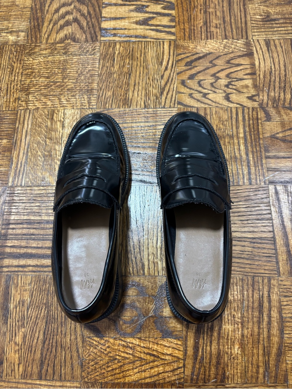 Classic women’s Black Penny Loafers